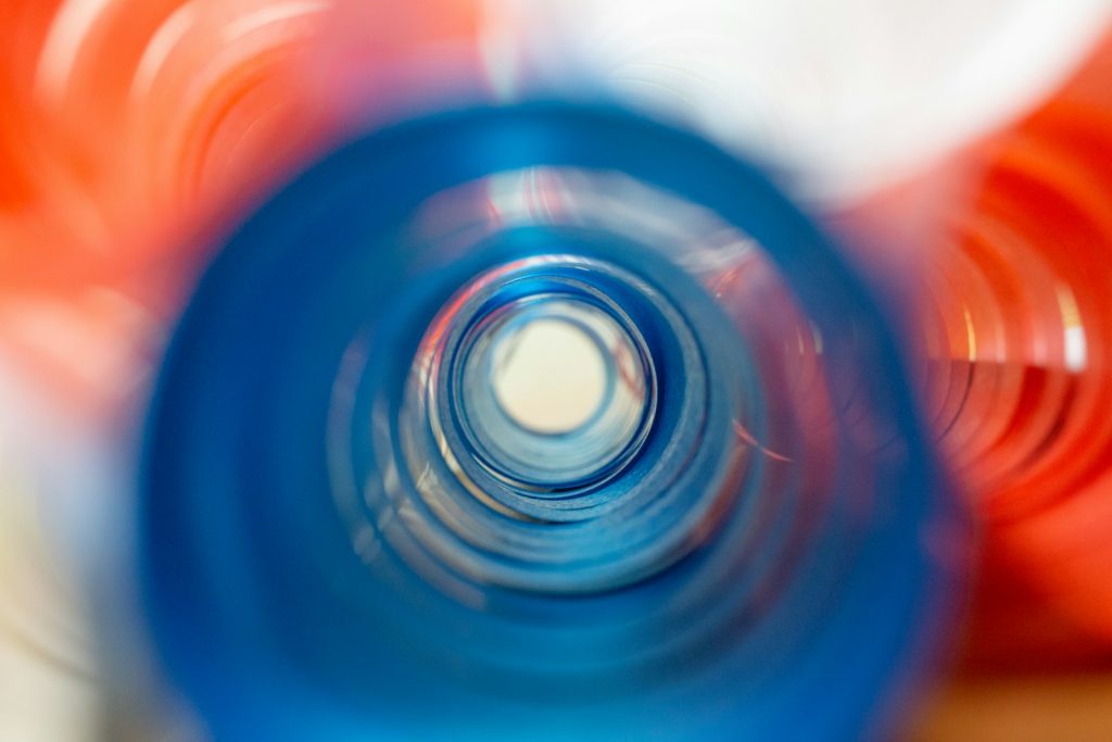 kvalitetnu tehničku plastiku